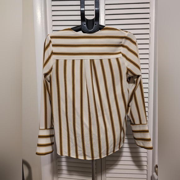 Monteau Faux Wrap Shirt - Picture 4 of 5